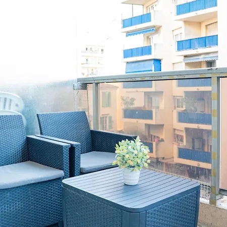 Sublime 2p - 10 Min Near Beaches - Air Conditioning - Garage Apartament *