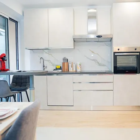 Sublime 2p - 10 Min Near Beaches - Air Conditioning - Garage 昂蒂布